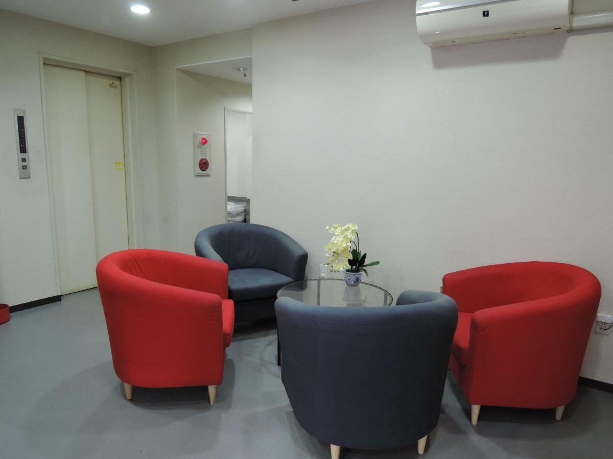 Hotel Lucky / Vacation Stay 3952 Osaka Bagian luar foto